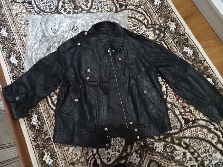Кожаная куртка,женская