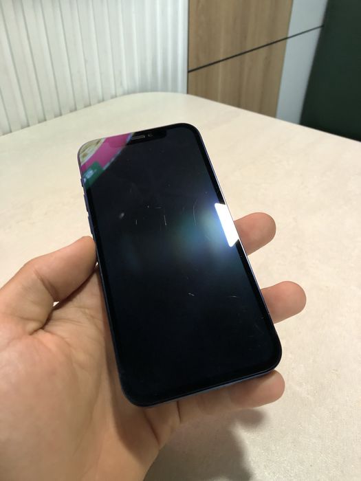 Iphone 12                  .