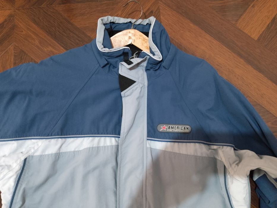 Vând geacă de iarnă (ski)