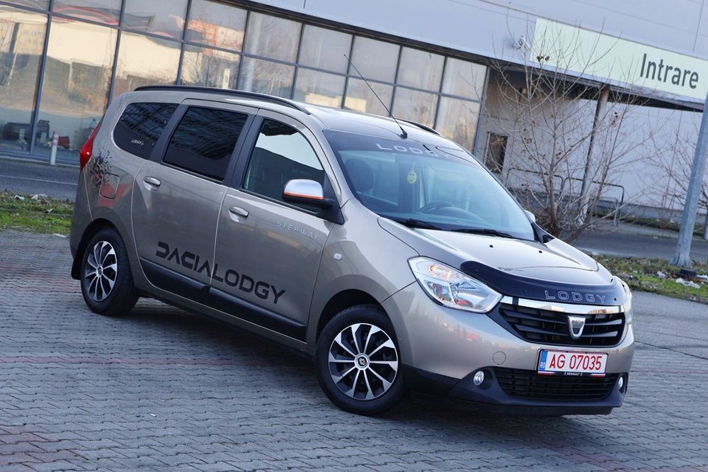 Dacia Lodgy 1.6 benzina // 7 Locuri //Germania