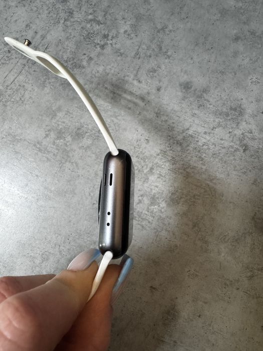 Apple Watch Series 3 (42 мм)