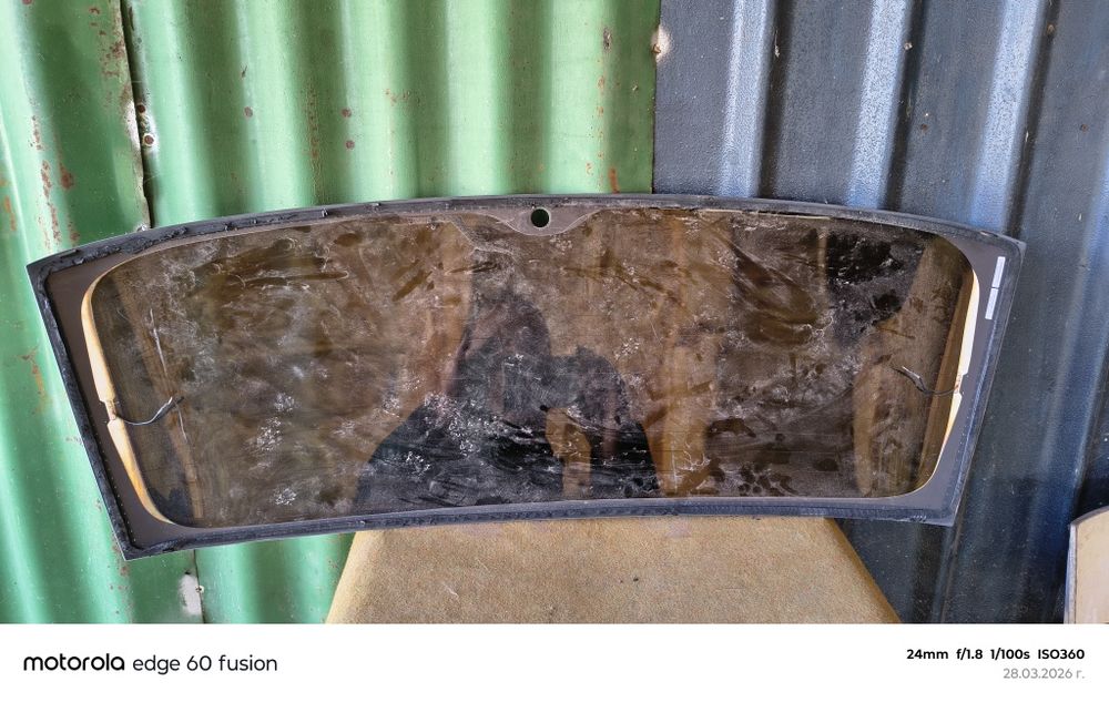 Задно стъкло за VW PASAT комби 8-8+ след2018 г