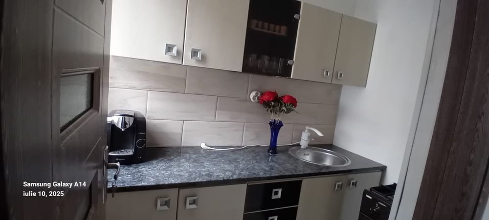 Inchiriez  apartament cu doua camere complect mobilat și utilat