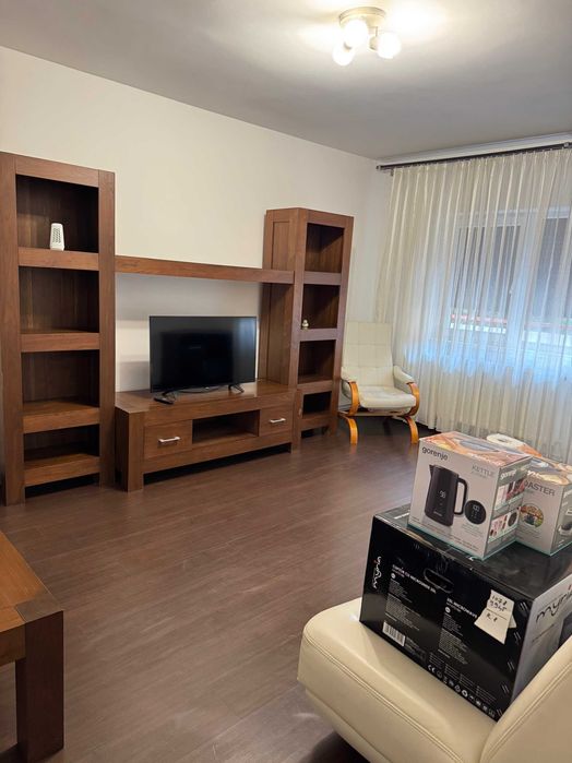 PF închiriez 2 camere decomandat, 56 mp, Colinei - EXCLUS AGENTII