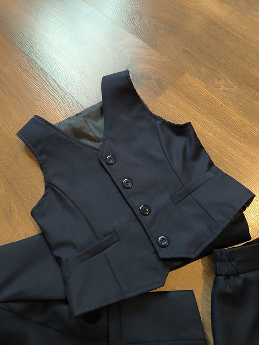 Школьный костюм для девочки 6-7 лет