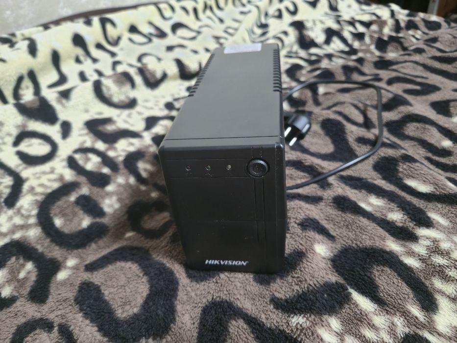 УПС hikvision DS-UPS600