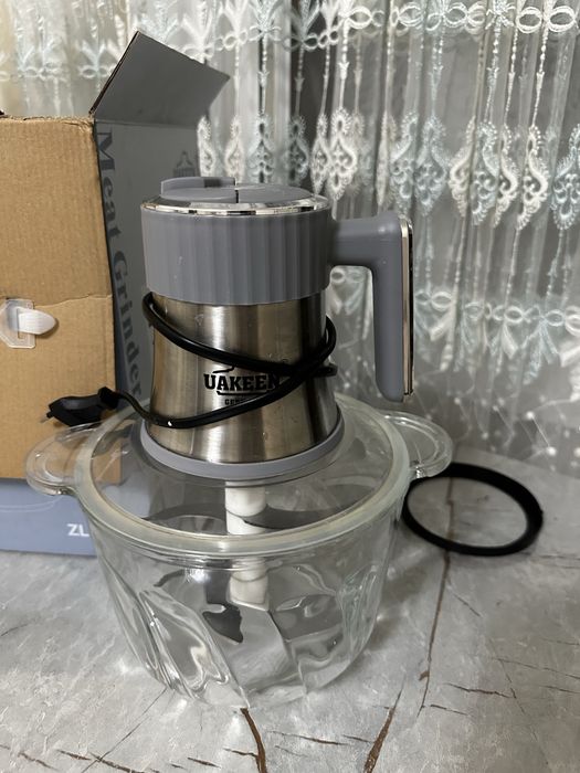 Кухонный измельчитель