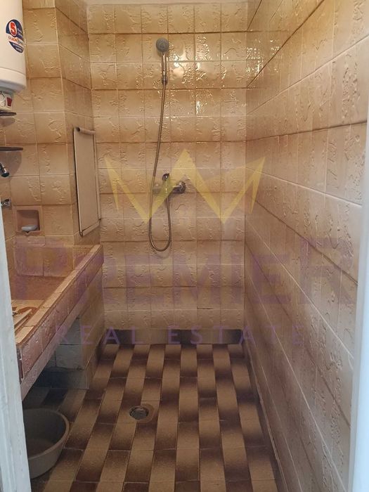 Продава се Четиристаен апартамент в Карнобат - 80 кв.м за 542 €/кв.м - Снимка #4