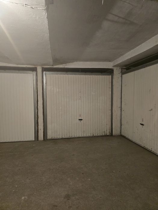 Дава се под наем Гараж / Паркомясто в Стара Загора, Център - 18 кв.м за 66.3 € - Снимка #2