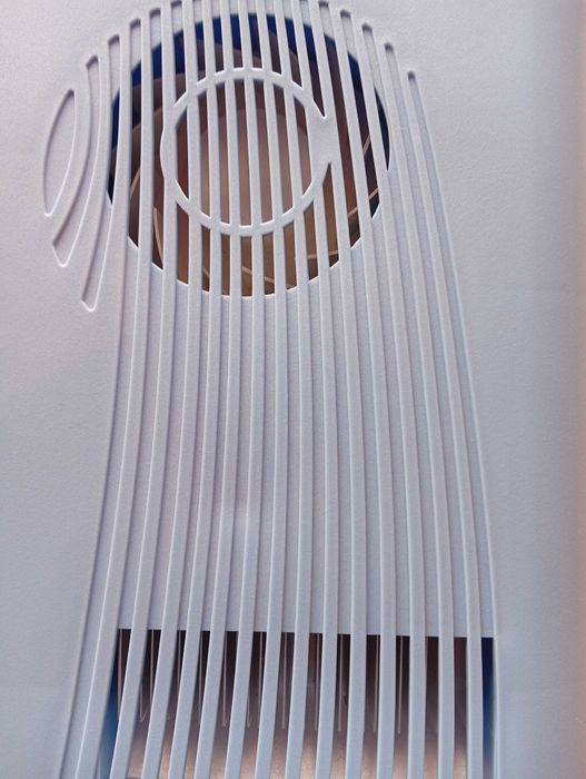 Електрическа хладилна кутия  12V-230V ,21литра