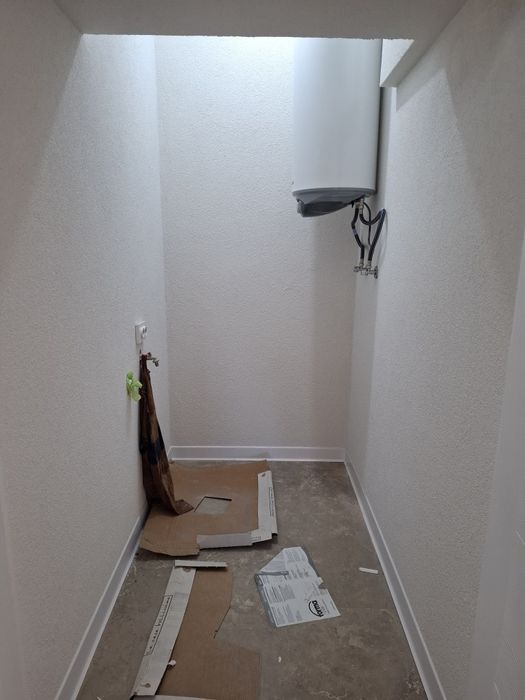 Дава се под наем Четиристаен апартамент в Казанлък - 96 кв.м за 179544.99 € - Снимка #3