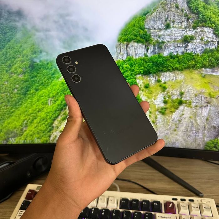 Samsung Galaxy A34 ideal holatda srochni