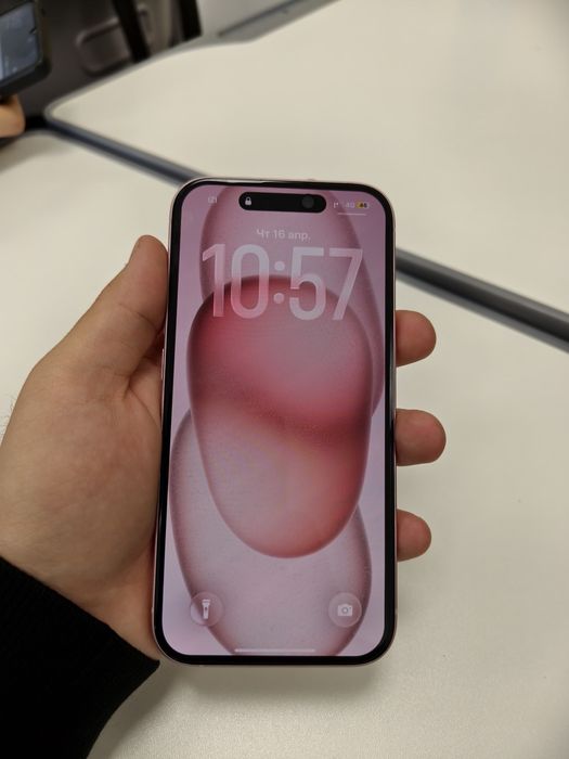 iPhone 15 128gb в отличном состояний/ Айфон 15