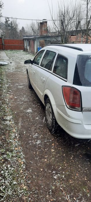 Dezmembrez Opel Astra H 1.9 Cdti Z19DT