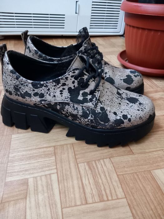 Дамски обувки, естествена кожа