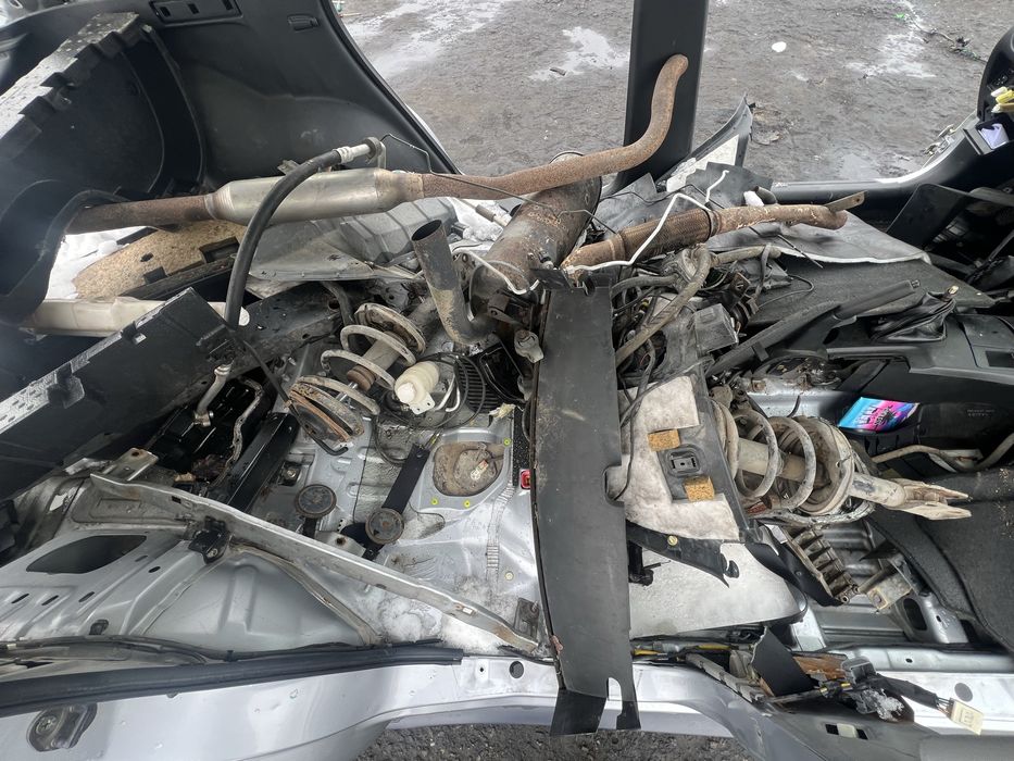 Mitsubishi Outlander на части