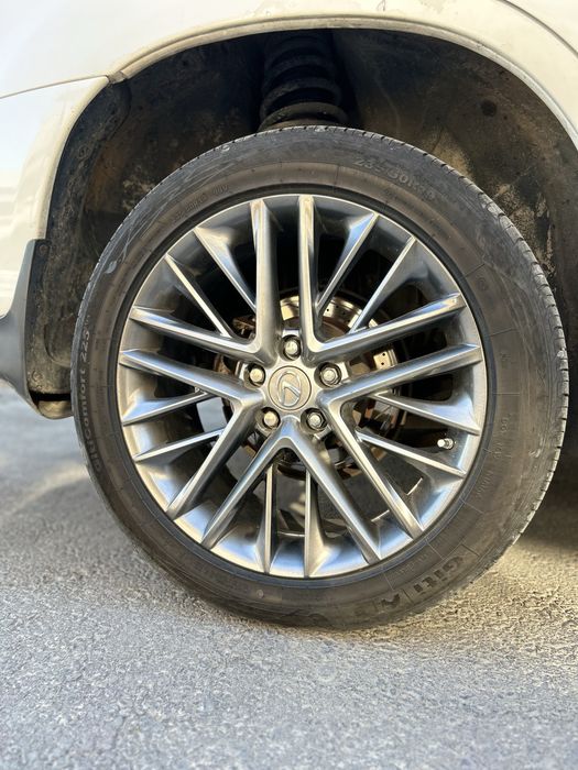 Диски r19 F-Sport Lexus Toyota