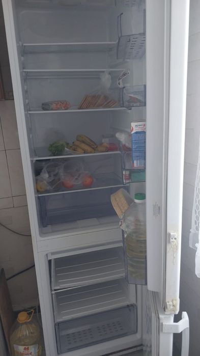 Продам холодильник