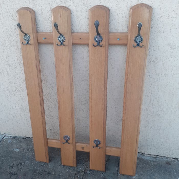 Pătuț pentru copii. Și cuier