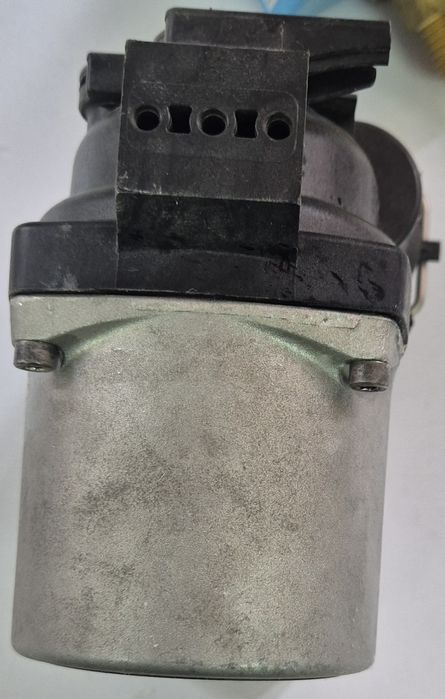 Vand Pompă grundfos ups 15-60 pentru centrala Ariston