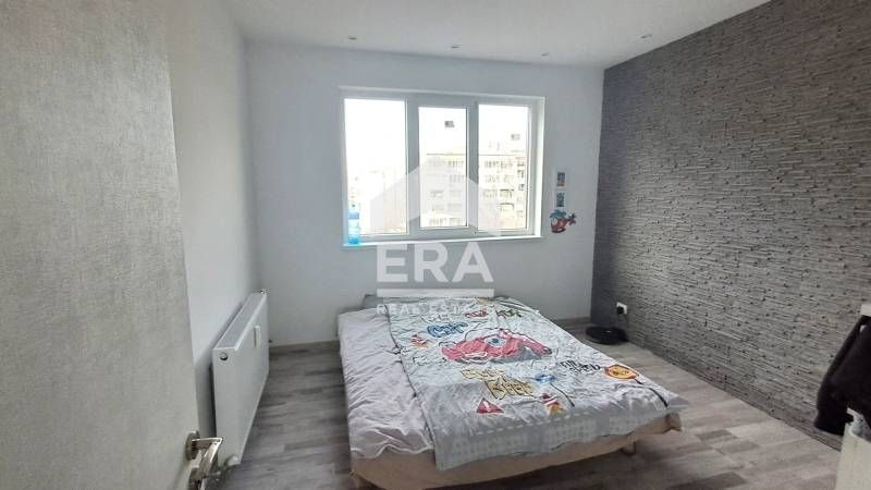 Двустаен, ремонтиран и обзаведен апартамент за продажба, с отделна кух