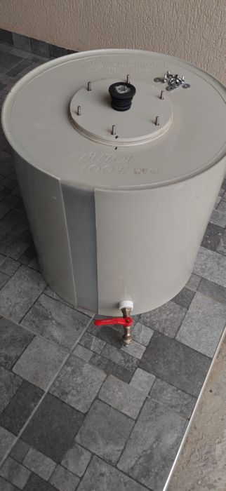 Butoi vin polipropilena 100L