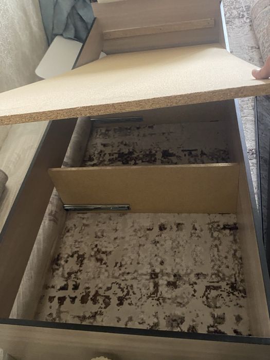 Кровать детская и прихожая