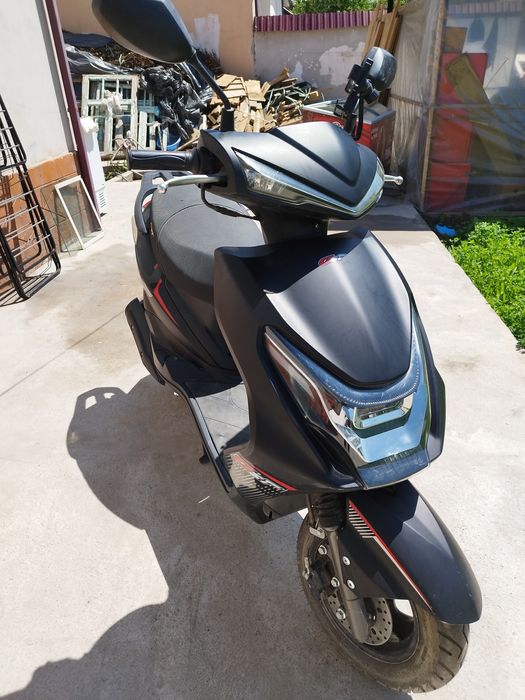 Skuter Angel X4.