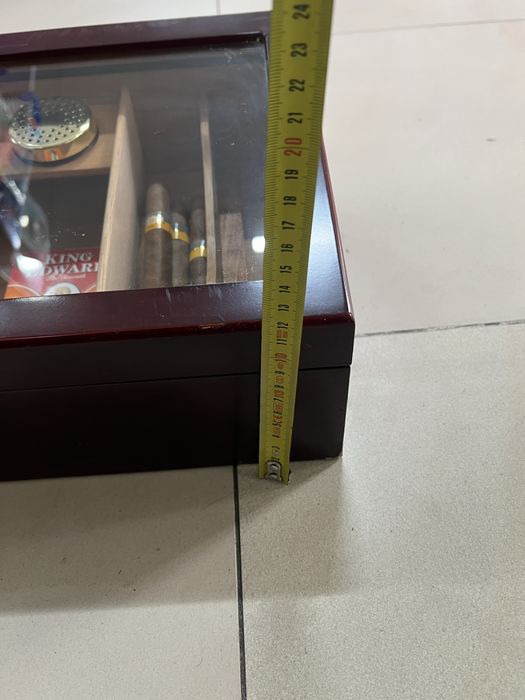 Луксозна дървена кутия за съхранение на пури