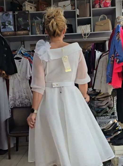 Rochie elegantă albă