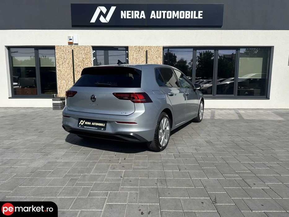 VOLKSWAGEN Golf 2024 — imagine 4