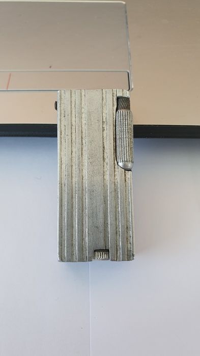 Антикварна бензинова запалка Capitan