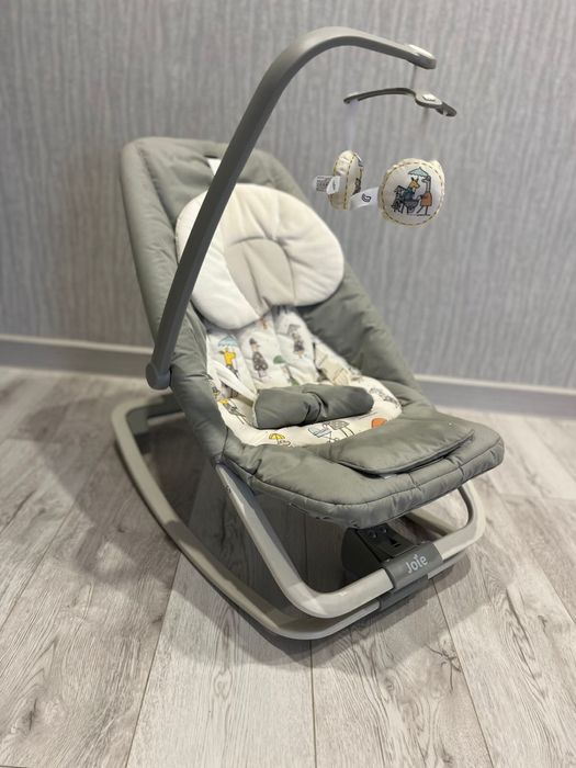 Продам кресло детское JOLE