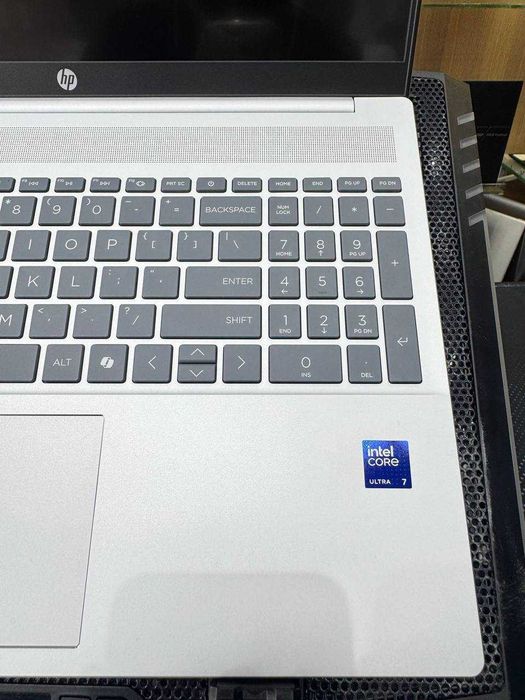 Noutbuk HP OmniBook 5 Intel Core Ultra 7 255U 16/1TB 16.0" IPS Sensor