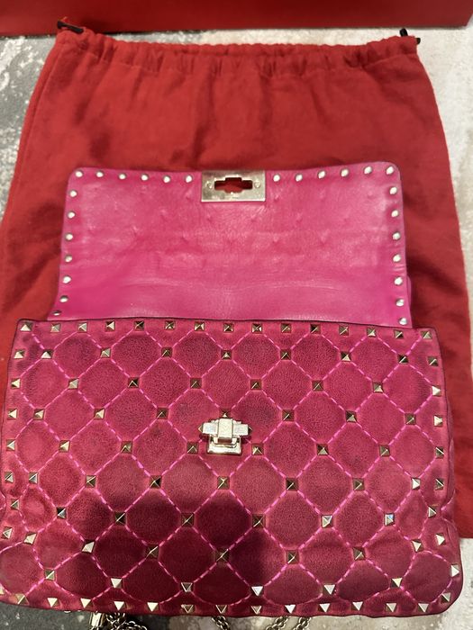 Оригинална  Valentino Garavani Spike Bag Rockstud Medium  от PAP