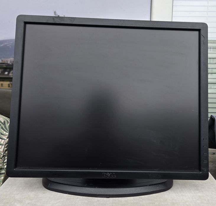 Монитор Dell 19"