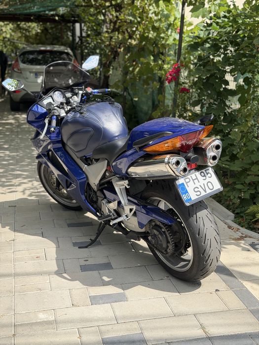 Honda vfr800 vtec v4