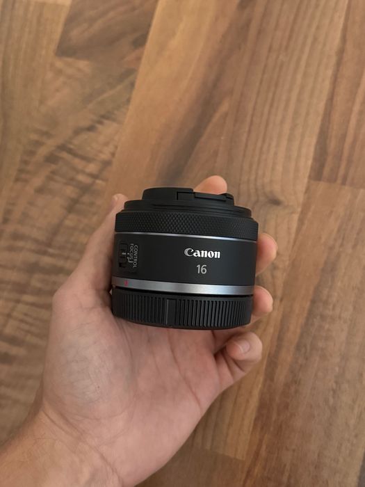 Объектив 16mm Canon RF F2.8