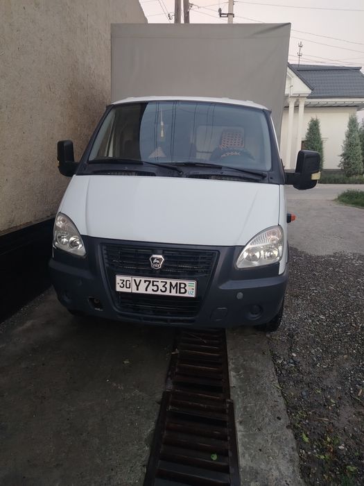 Gazel avtomobili sotiladi