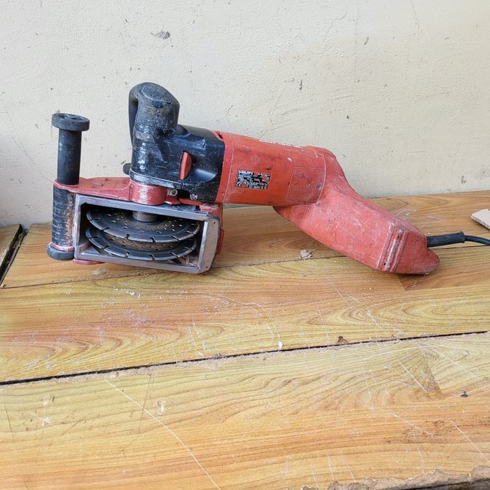 Mașină de slituit Hilti DCH 180 - SL