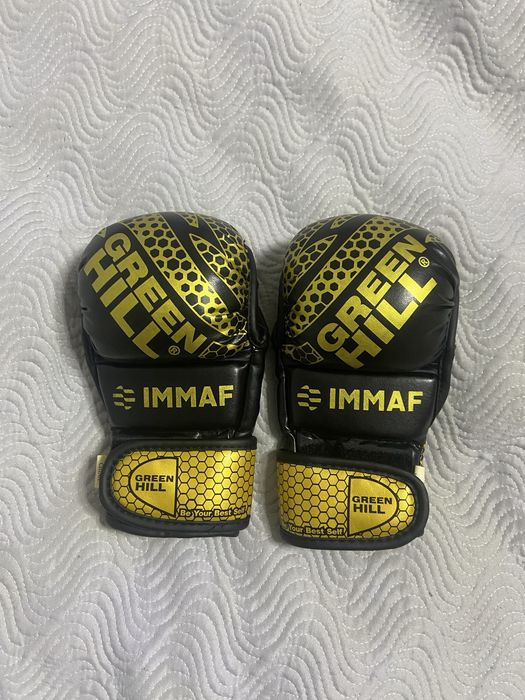 Продам экиперовку для мма и кикбоксинга