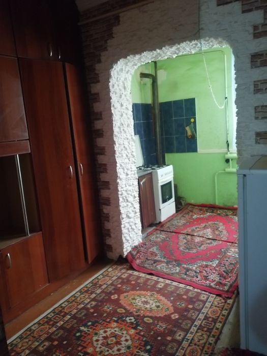 3 xonali kvartira ijaraga beriladi.