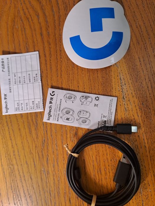 Продам игровые наушники logitech G435
