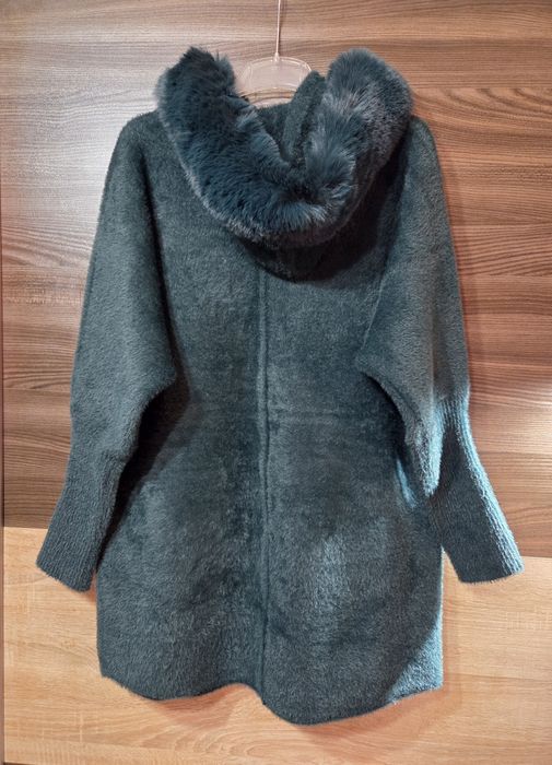 Красива жилетка от кашмир и ангора