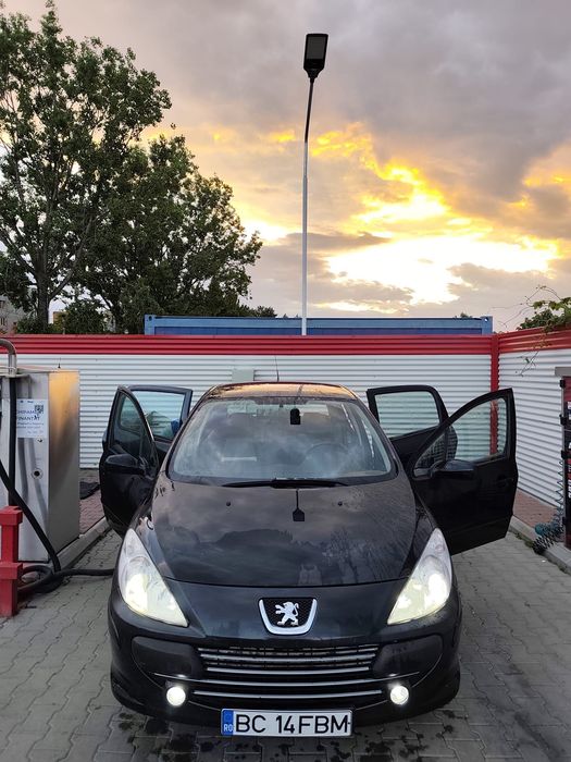 PEGEOUT 307 AN 2005
