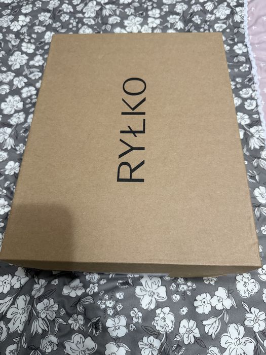 De vanzare pantofi piele