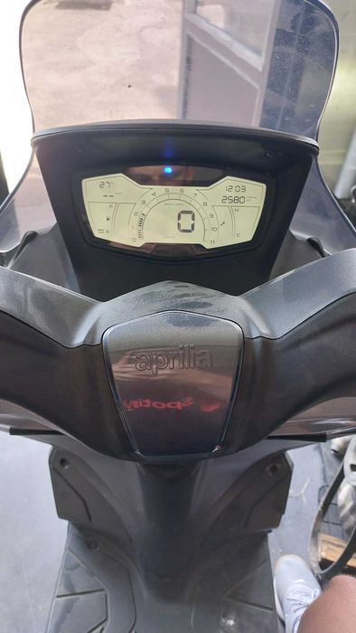 Aprilia sxr 50 din 2023 / 2500 km / nu am acte