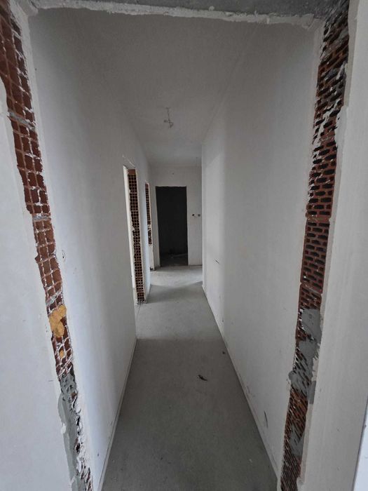 Тристаен апартамент в кв.Овчарски,гр.Хасково