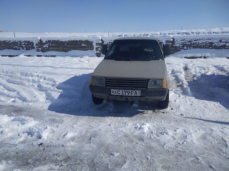 Заз 1102 Таврия.