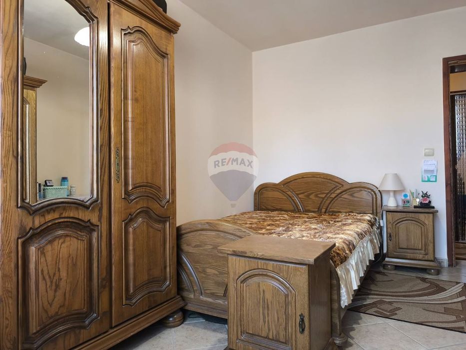 Продава се Къща в с. Соколово, Област Добрич - 193 кв.м за 1374 €/кв.м - Снимка #9